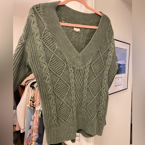 Aerie green cable knit sweater - Picture 9 of 15